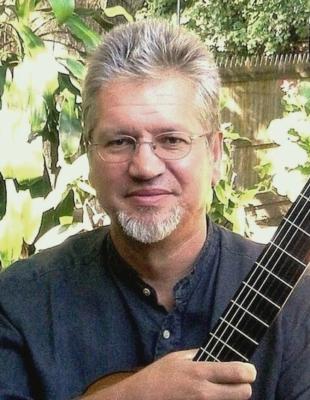 Alexander Vlassenkov Classical Guitarist's Main Photo