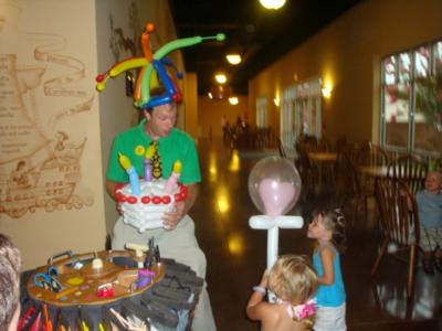 Balloon Dude Travis | Lynchburg, VA | Balloon Twister | Photo #2