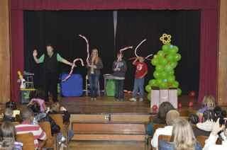 Balloon Dude Travis | Lynchburg, VA | Balloon Twister | Photo #24