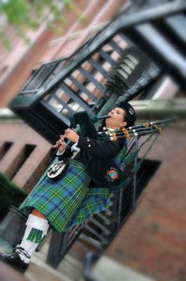 Kim Montgomery Johnson | Troy, MI | Bagpipes | Photo #2
