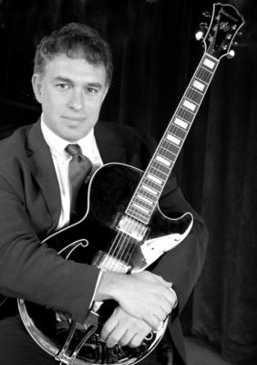 Jake Reichbart, Classical, Solo and Jazz Guitarist's Main Photo