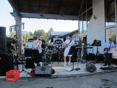 UC7 | Bellevue, WA | Classic Rock Band | Photo #12