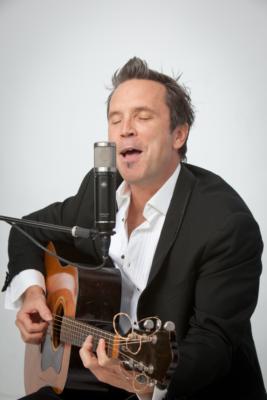 Robert Cunningham- Best New Guitar/Vocalist! | Chicago, IL | Acoustic Guitar | Photo #8