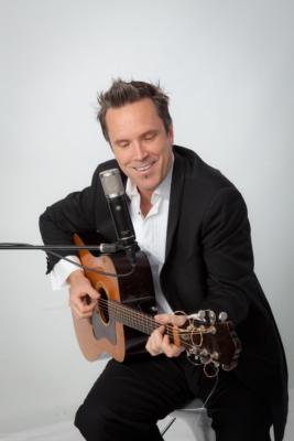 Robert Cunningham- Best New Guitar/Vocalist! | Chicago, IL | Acoustic Guitar | Photo #6