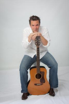 Robert Cunningham- Best New Guitar/Vocalist!'s Main Photo