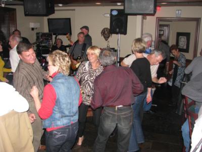 Bossydog | Bartlett, IL | Dance Band | Photo #11