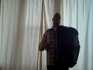 STROLLING ACCORDIONIST. Italian-Oktoberfest-French | New York, NY | Accordion | Spanish - Besame Mucho