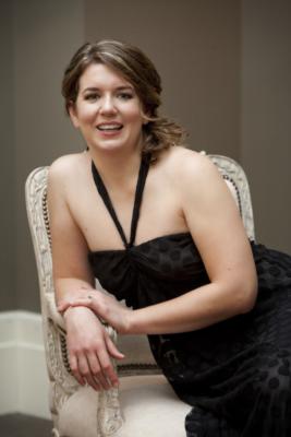Alishia Joubert: Seattle Harpist | Kirkland, WA | Harp | Photo #7