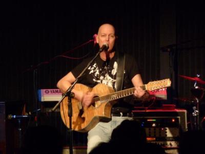 Alex Drizos | Phoenix, AZ | Acoustic Guitar | Photo #4