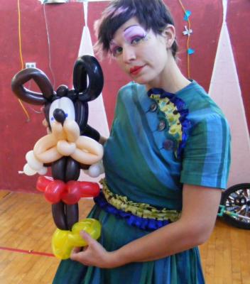 Barrel Full Of Monkeys Entertainment | Berkeley, CA | Clown | Photo #9