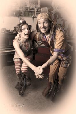 Barrel Full Of Monkeys Entertainment | Berkeley, CA | Clown | Photo #19