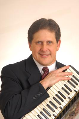 Accordionist Jimmy Horzen's Main Photo