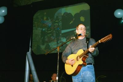 Russell From Minnesota | Saint Paul, MN | Acoustic Guitar | Photo #3