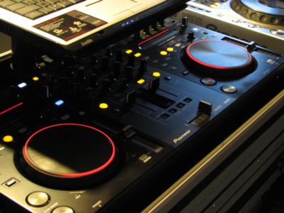 T.C. Production Disc Jockey Service | South Holland, IL | DJ | Photo #8