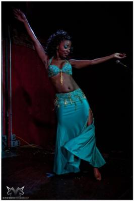 Ebony - Traditional and Hip Hop Fusion Belly Dance | Washington, DC | Belly Dancer | Photo #6