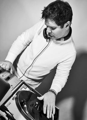 DJ-4SJ | Wilmington, NC | Mobile DJ | Photo #6