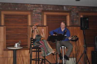 Suzy Estrada | Annapolis, MD | Acoustic Duo | Photo #16