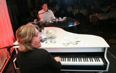 Black & Whyte Dueling Pianos | Minneapolis, MN | Dueling Pianos | Photo #15
