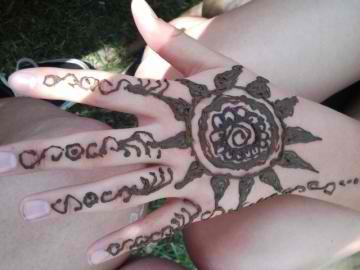 AAAmazing Faces, Henna & Balloon Art By Julie | Ventura, CA | Face Painting | Photo #18