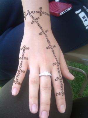 AAAmazing Faces, Henna & Balloon Art By Julie | Ventura, CA | Face Painting | Photo #7