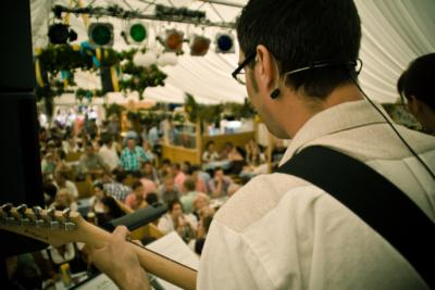 Happy Hour Tanz-/party-/stimmungsband | Beverly Hills, CA | German Band | Photo #9