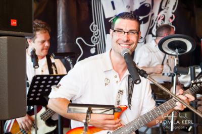 Happy Hour Tanz-/party-/stimmungsband | Beverly Hills, CA | German Band | Photo #13