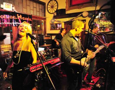 Rolling Heads | San Francisco, CA | Cover Band | Photo #2
