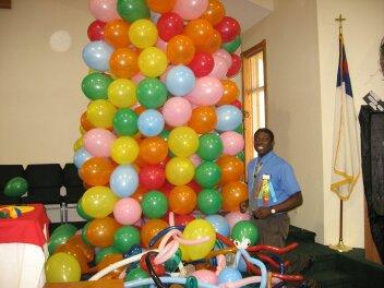 Kidney Impressions | Knoxville, TN | Balloon Twister | Photo #8
