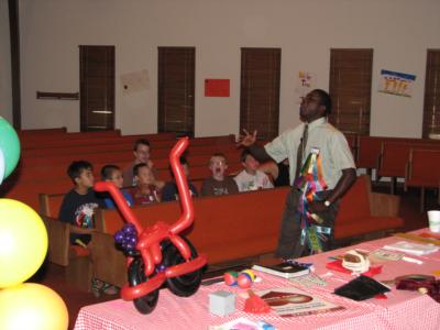 Kidney Impressions | Knoxville, TN | Balloon Twister | Photo #7