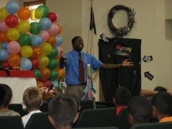 Kidney Impressions | Knoxville, TN | Balloon Twister | Photo #14