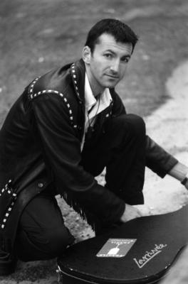 Gareth Woods | Chicago, IL | Rock Acoustic Guitar | Photo #17