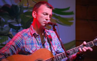 Gareth Woods | Chicago, IL | Rock Acoustic Guitar | Photo #25