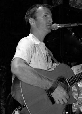 Gareth Woods | Chicago, IL | Rock Acoustic Guitar | Photo #10