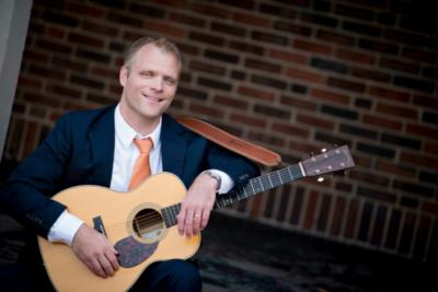 Jacob Sweet | Chicago, IL | Acoustic Guitar | Photo #2