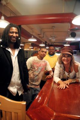 Groove Planet | Greenville, SC | Cover Band | Photo #3
