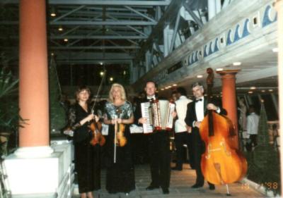 The Magic Strings | Miami Beach, FL | Violin | Photo #2