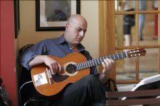 Antonio Soriano | Chicago, IL | Latin Guitar | Photo #11