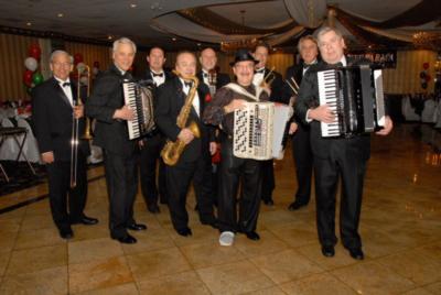 Rinaldo Toglia | Island Park, NY | Variety Singer | Photo #14