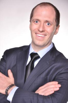 Comedian & Sleight of Hand Magician, Simon Mandal | Chatham, NJ | Magician | Photo #7