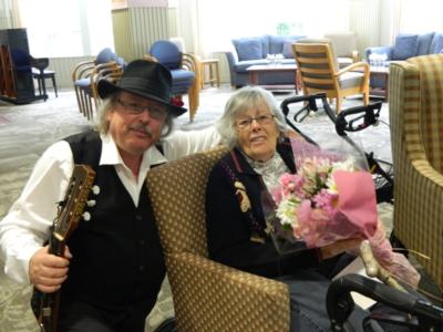 The Birthday Song Singing Telegram  | North Vancouver, BC | Singing Telegram | Photo #11