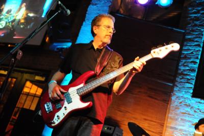The Stingers | Chicago, IL | Classic Rock Band | Photo #3