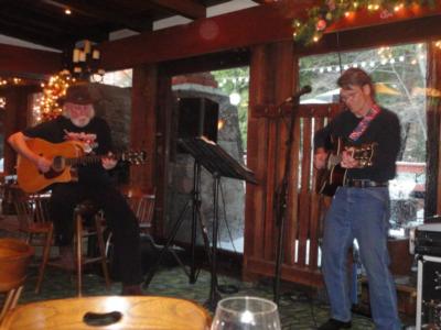 Willy B. & Nicky V | Idyllwild, CA | Acoustic Duo | Photo #11