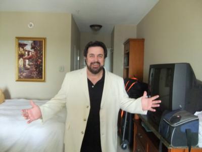Vic Fox | Gurnee, IL | Singing Telegram | Photo #6