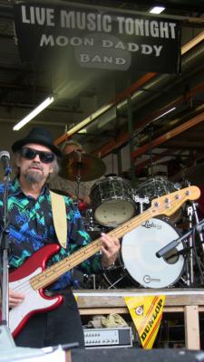 Moon Daddy Band | Seattle, WA | Classic Rock Band | Photo #11