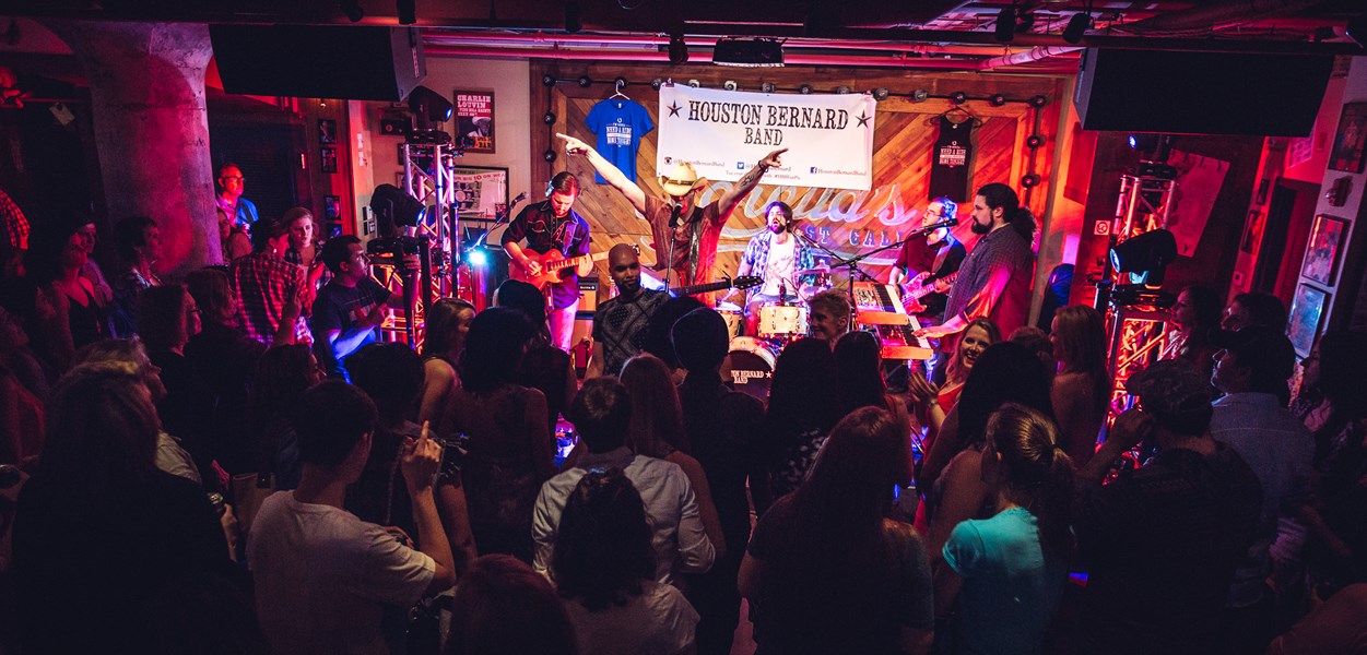 Houston Bernard Band Country Band Boston, MA GigMasters