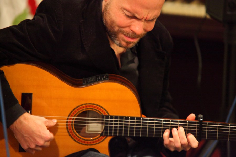 Martin Metzger Flamenco Guitar Evanston, IL GigMasters