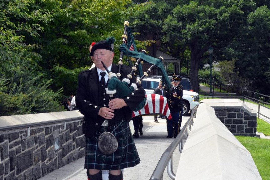 Kevin 'amazing' Grace Celtic Bagpipes Harriman, NY GigMasters