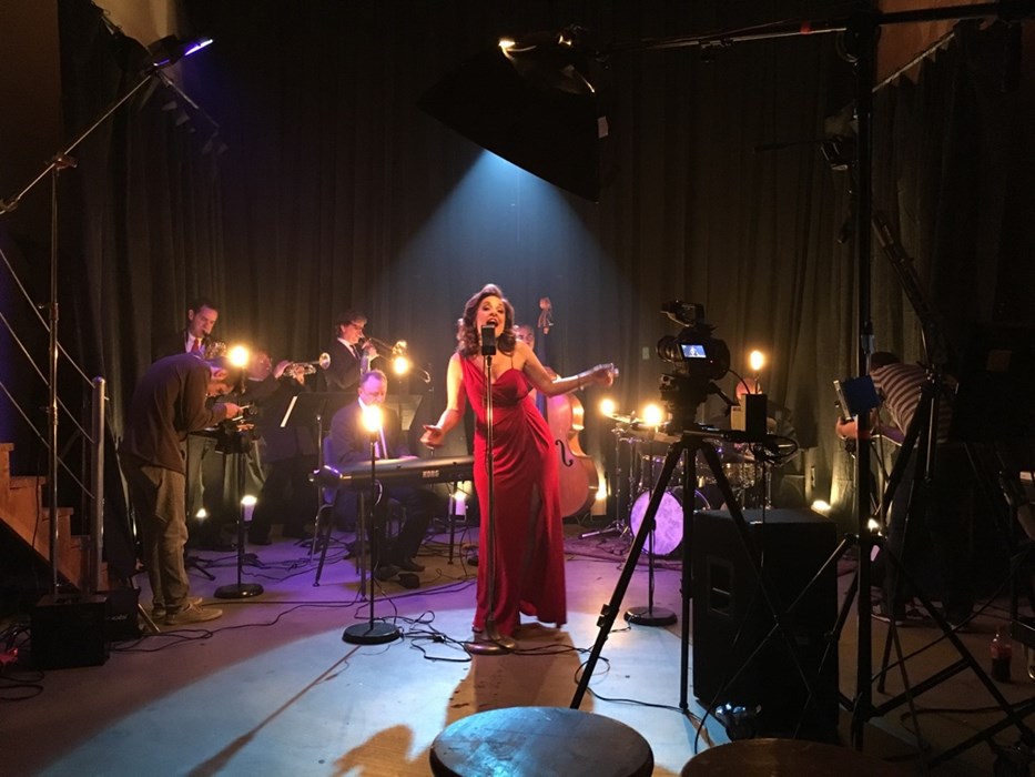 Joyce Partise Sings Bossa Nova and Jazz Jazz Band Los Angeles, CA GigMasters